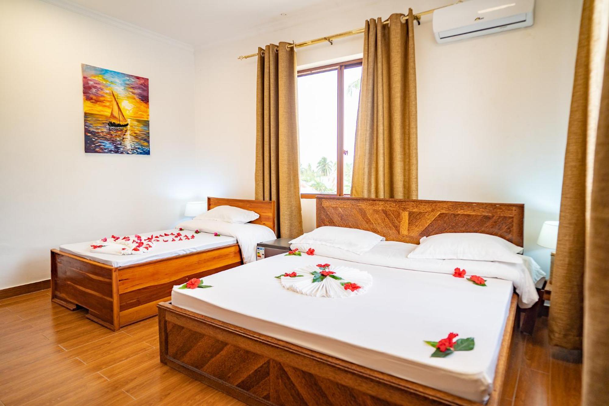 Aurora Beach Hotel Нунгви Экстерьер фото